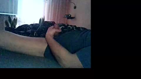 Snapshot of songo812 chatting on January 5, 6:46 am songo812 online show from January 5, 6:46 am