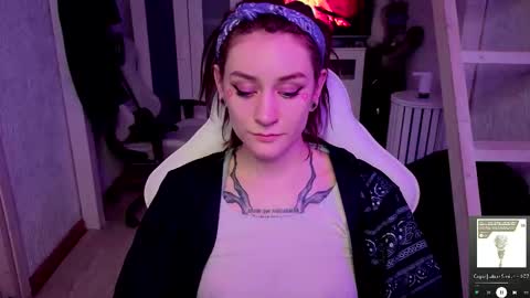 Snapshot of sonicsupergirl chatting on October 16, 9:57 pm Rie online show from October 16, 9:57 pm