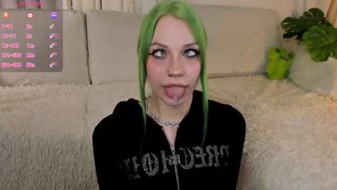 Your ghost wife online show from February 8, 10:57 pm