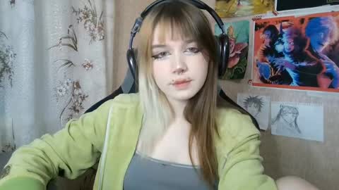 Mila online show from May 29, 4:27 pm