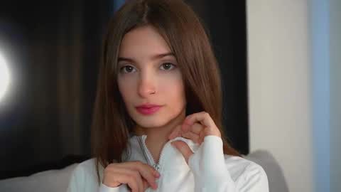 Eva 3 online show from October 15, 8:15 am