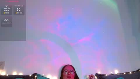 soofy online show from May 30, 4:33 am