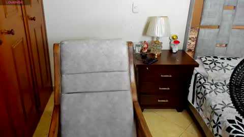 sophia CM online show from October 4, 12:30 am