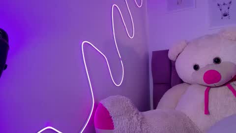 Sophia Carson online show from November 24, 10:52 pm