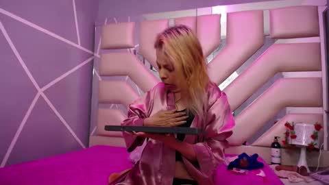     SOPHIA      online show from February 24, 11:09 pm