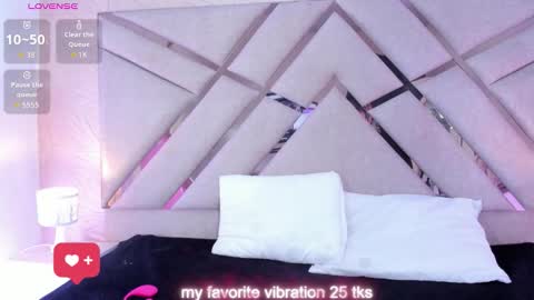 Sophia Paris online show from March 25, 3:13 am