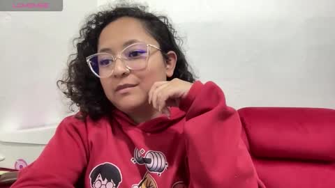 sophiaburton online show from September 17, 9:29 pm