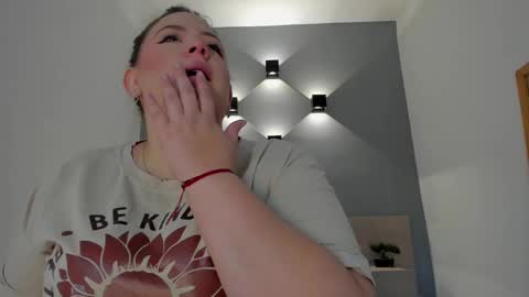 Sofi online show from February 25, 12:16 pm