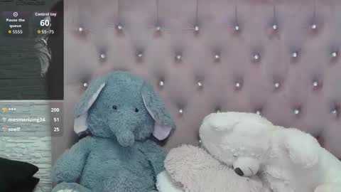 sophiastarr10 online show from September 15, 12:45 am