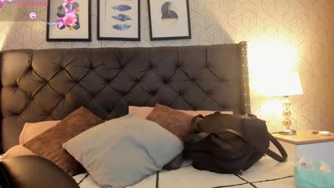 Snapshot of sophie__blare chatting on September 27, 8:06 pm sophie__blare online show from September 27, 8:06 pm