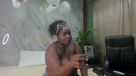 sophie_blake1 online show from March 1, 3:11 am