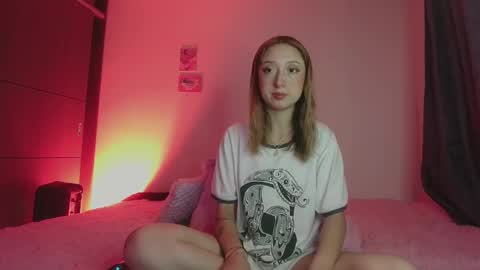 Sophie online show from December 3, 1:14 am
