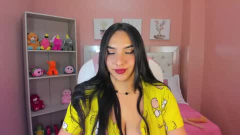 S O P H I E  online show from April 21, 7:54 pm