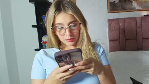  SOPHIE JANNER online show from July 9, 4:16 am
