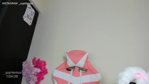 Sophie online show from April 1, 1:34 pm