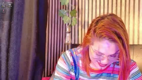 sophie_new25 online show from October 22, 4:52 pm