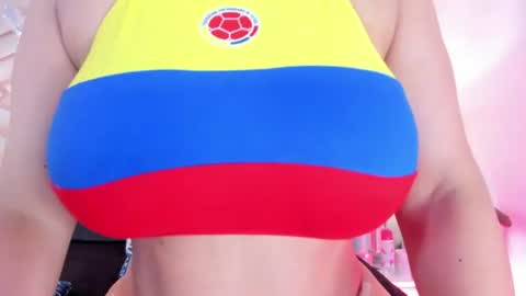 sophie_newton online show from June 23, 12:33 pm