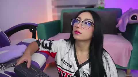 sophie_soft69 online show from January 11, 5:57 am