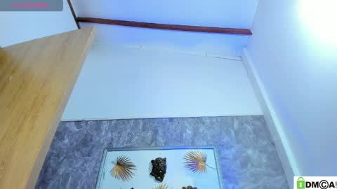 Sophie Sweet online show from April 4, 4:08 am