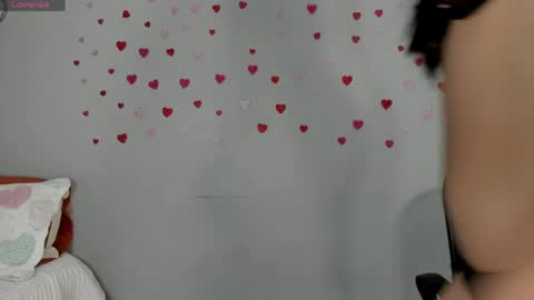 sophie_w1 online show from May 11, 12:23 pm