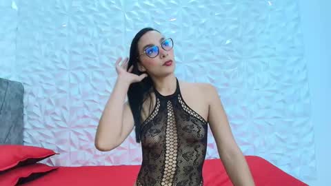 sophie_willow online show from March 12, 8:23 pm