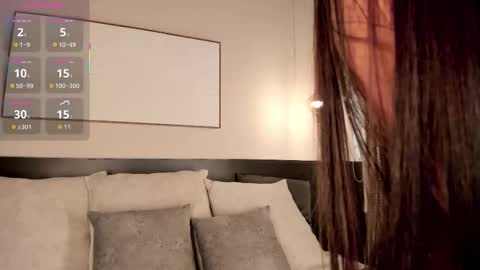     online show from November 13, 4:42 pm