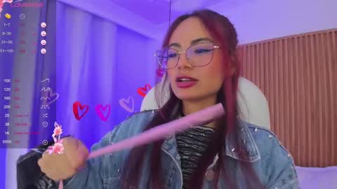 Snapshot of sophiecherry_ chatting on February 17, 4:31 am   Sophie  IG sophiecherry es   online show from February 17, 4:31 am
