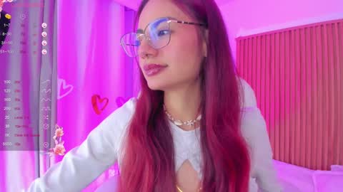 Snapshot of sophiecherry_ chatting on February 16, 5:26 am   Sophie  IG sophiecherry es   online show from February 16, 5:26 am