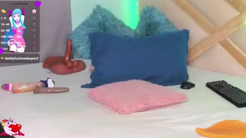 Snapshot of sophiee_sweets chatting on September 15, 8:21 pm Shophiee online show from September 15, 8:21 pm