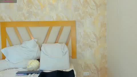 Sophie online show from October 1, 2:49 pm