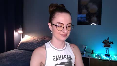 sophieleroux online show from January 9, 7:41 pm