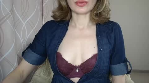 Sophiemisss online show from January 19, 10:25 am