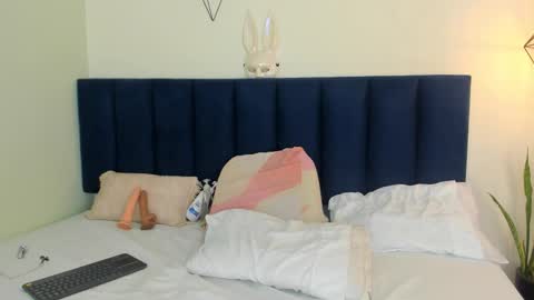 sophieturner_mg online show from January 7, 9:20 pm