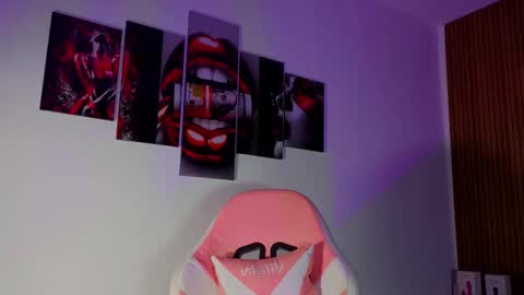 sophiexx__ online show from March 7, 12:10 am