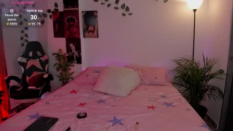 Sophie online show from October 5, 1:19 pm