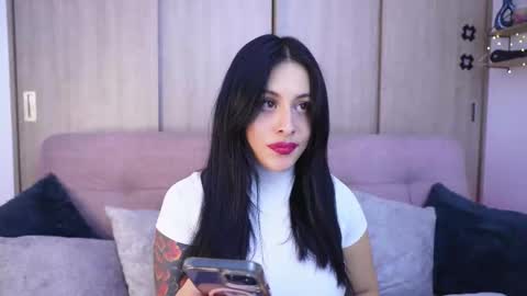 Sophiie online show from February 4, 3:43 am