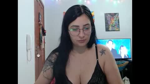 Snapshot of sophirivers chatting on October 18, 9:30 pm sophirivers online show from October 18, 9:30 pm