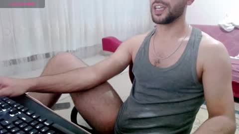 luis online show from October 30, 10:54 pm