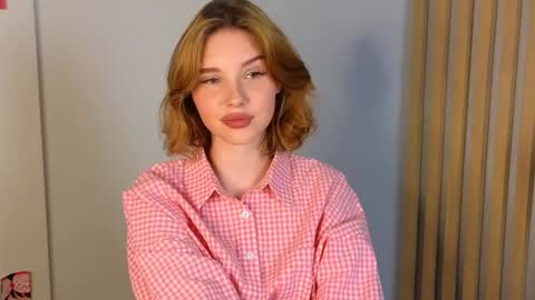 sylene online show from November 20, 3:42 pm