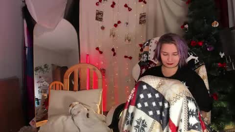 Leah online show from December 22, 9:54 pm