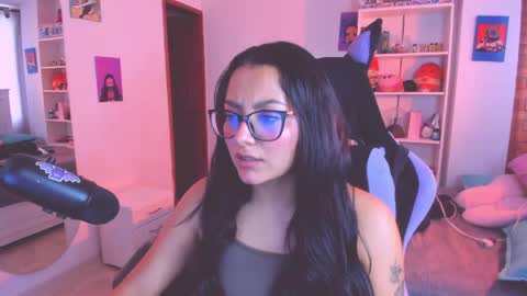 Lili online show from June 4, 4:35 pm