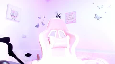 Alicia PVT OPEN online show from October 9, 4:40 am