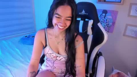 soy_gabrielaa online show from July 21, 12:18 pm