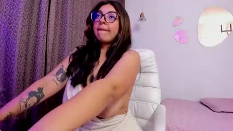 Sami Diaz   online show from February 26, 10:47 pm