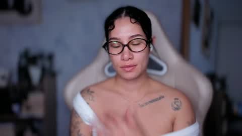 brisa  s online show from June 24, 3:35 am