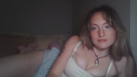 Snapshot of sp8cebunni99 chatting on September 10, 12:11 am Margo online show from September 10, 12:11 am