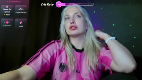 Snapshot of spacemarsi chatting on October 3, 7:11 pm spacemarsi online show from October 3, 7:11 pm