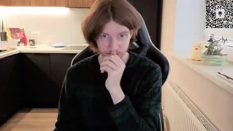 Snapshot of spaisenok chatting on October 28, 12:28 pm Mike online show from October 28, 12:28 pm