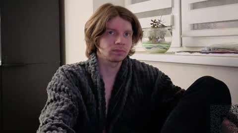 Snapshot of spaisenok chatting on October 16, 1:49 am Mike online show from October 16, 1:49 am