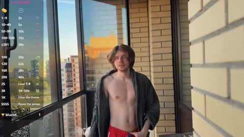 Snapshot of spaisenok chatting on October 1, 2:27 pm Mike online show from October 1, 2:27 pm